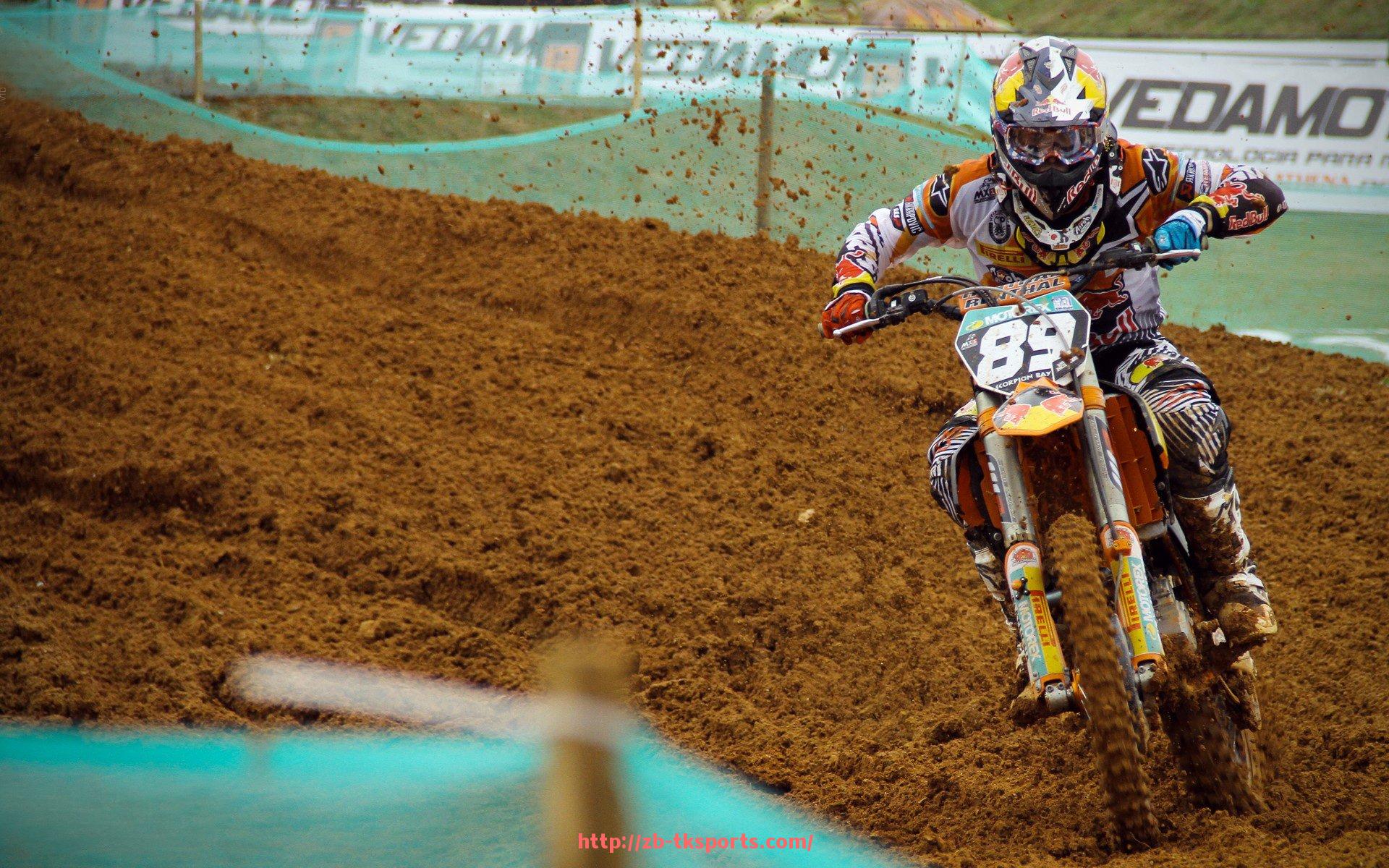 TK体育直播-篮球比赛中“突破吸引防守后分球线路”是否由球员投射倾向决定